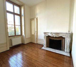  Appartement � louer 2 pi�ces 55 m�