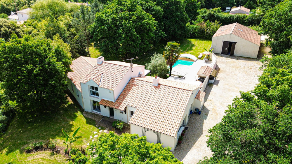 � vendre  Maison Le Fenouiller (85800)