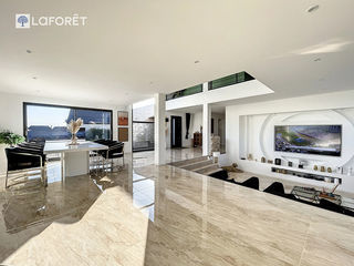  Maison � vendre 8 pi�ces 365 m�