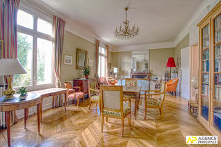  Maison � vendre 9 pi�ces 300 m�