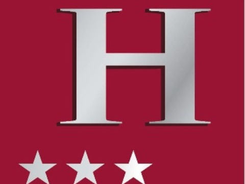 vente murs hotel   9 ch  restaurant + appartement privatif 567000 38250 Villard de lans