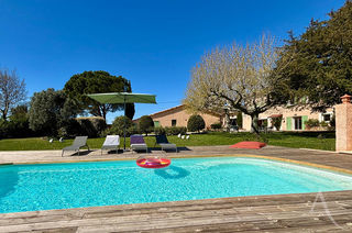  Villa � vendre 10 pi�ces 243 m�