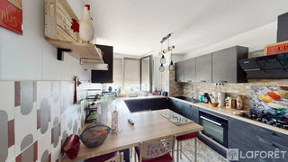  Appartement � vendre 5 pi�ces 84 m� Frejus