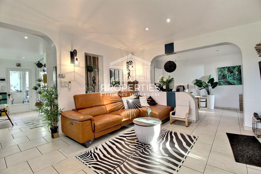 � vendre  Maison Bormes-les-Mimosas (83230)