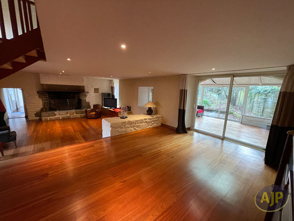 � vendre  Maison Saint-Av� (56890)