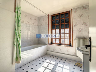  Immeuble � vendre 6 pi�ces 326 m�