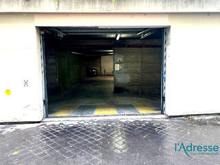 Parking / Garage � vendre 12 m�