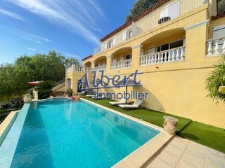  Maison � vendre 8 pi�ces 225 m�