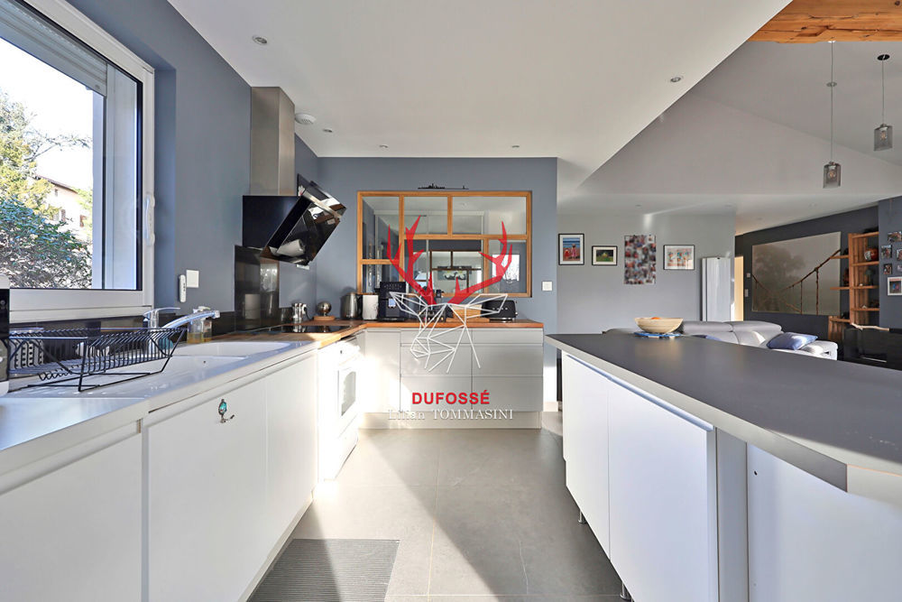 � vendre  Maison La Tour-de-Salvagny (69890)