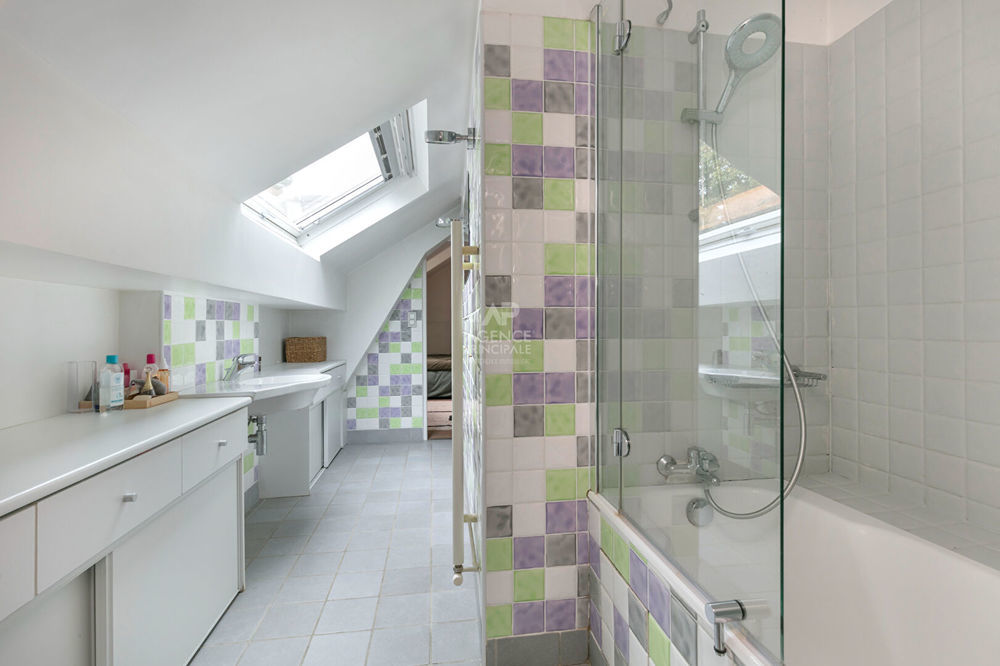 � vendre  Appartement Versailles (78000)