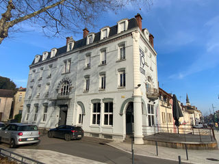  Immeuble � vendre 15 + pi�ces 664 m�