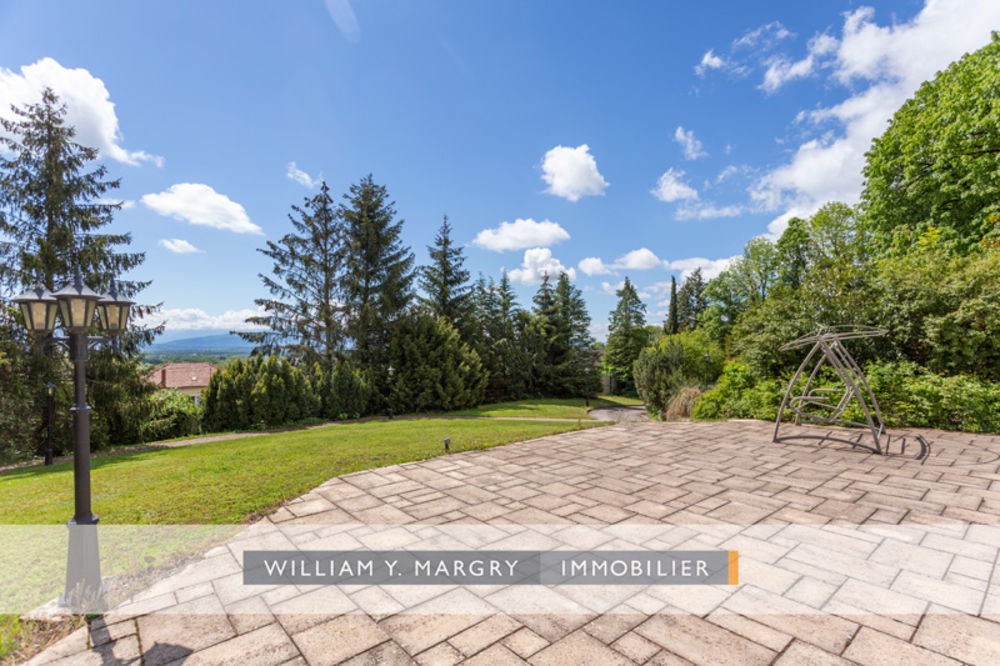 � vendre  Maison Gex (01170)