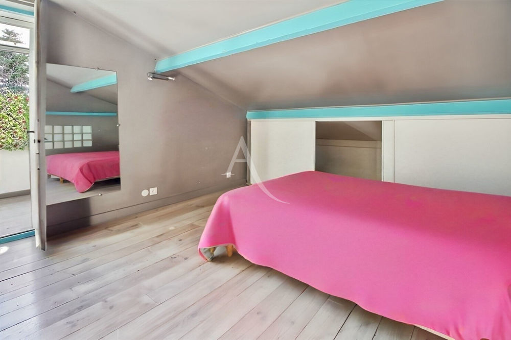 � vendre  Maison Carqueiranne (83320)