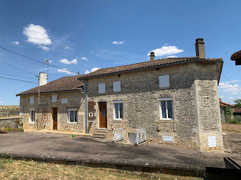   CHARENTE, Proche Verteuil-sur-charente, Maison A Vendre Maison - 4 pi�ce(s) - 104 m�