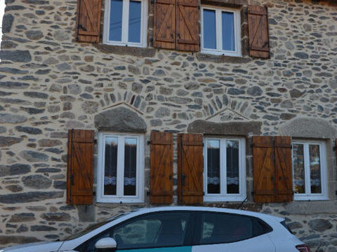   Jolie petite maison de 3 pi�ce(s) proche centre Retournac Maison - 3 pi�ce(s) - 49 m�