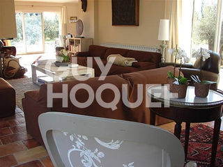  Appartement � louer 5 pi�ces 145 m�