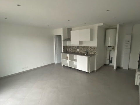   Appartement Sainte Genevieve Des Bois 1 pi�ce(s) 24.45 m2 Appartement - 1 pi�ce(s) - 24 m�