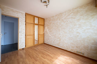  Appartement � vendre 5 pi�ces 90 m�