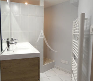  Maison � louer 3 pi�ces 63 m� Neuville aux bois