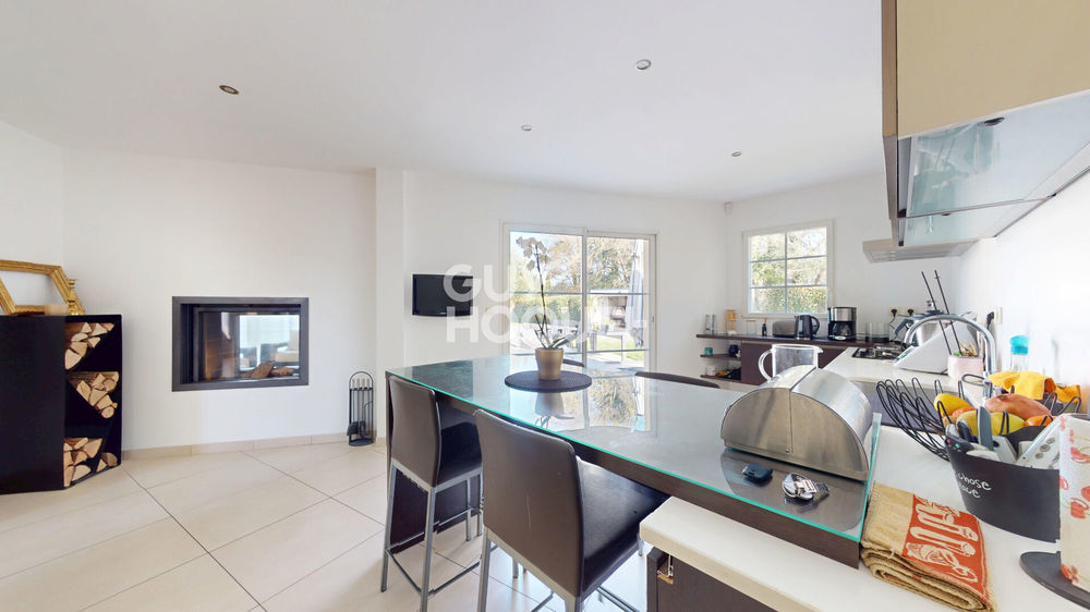 � vendre  Maison Saint-Cyr-sur-Loire (37540)