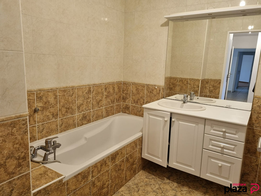 � vendre  Appartement Ferney-Voltaire (01210)