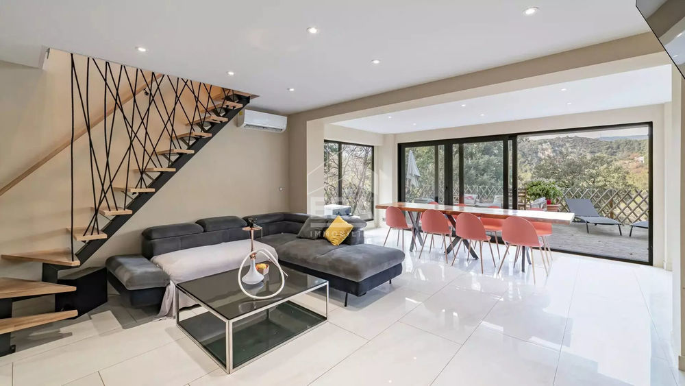 � vendre  Maison Cagnes-sur-Mer (06800)