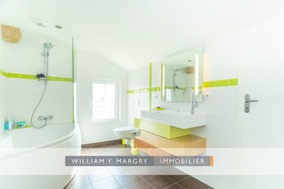  Maison � vendre 8 pi�ces 220 m�