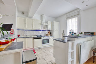  Appartement � louer 5 pi�ces 99 m�