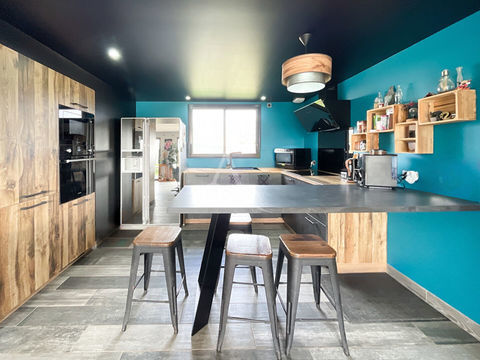   SAINTE RADEGONDE DES NOYERS Maison - 5 pi�ce(s) - 133 m�