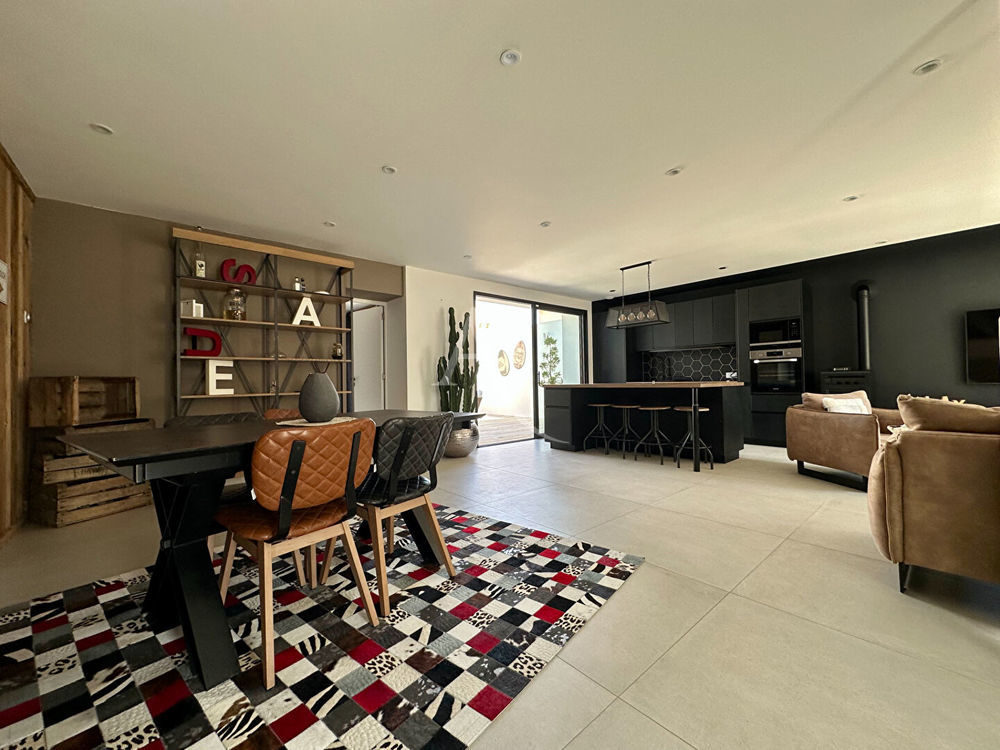 � vendre  Maison Saint-Gilles-Croix-de-Vie (85800)