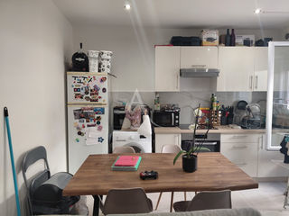  Immeuble � vendre 12 pi�ces 300 m�