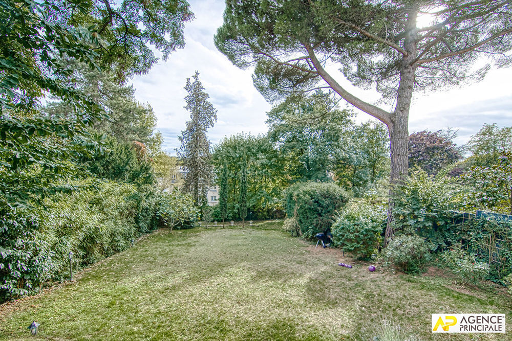 � vendre  Maison Versailles (78000)