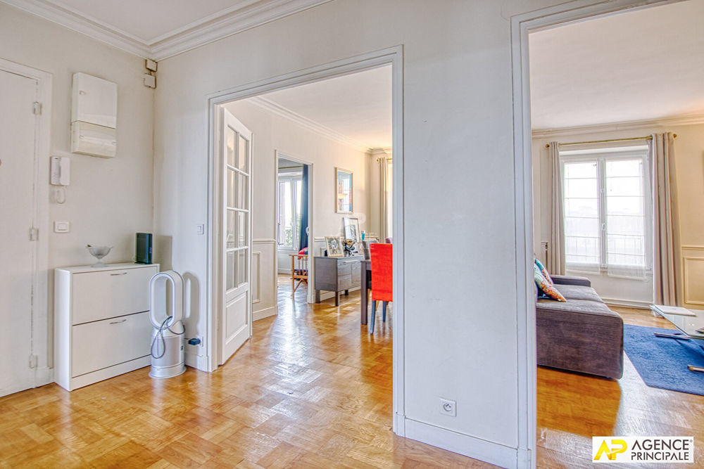 � vendre  Appartement Versailles (78000)