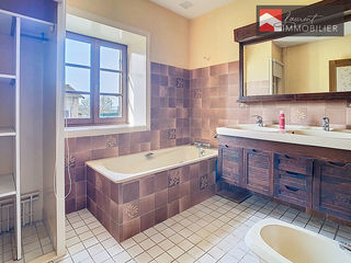  Maison � vendre 7 pi�ces 234 m�