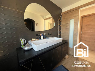  Maison � vendre 6 pi�ces 204 m�