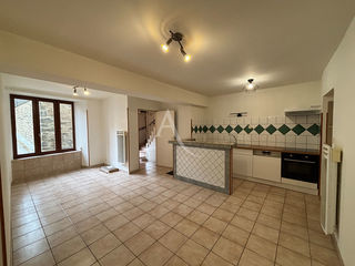  Immeuble � vendre 5 pi�ces 109 m�