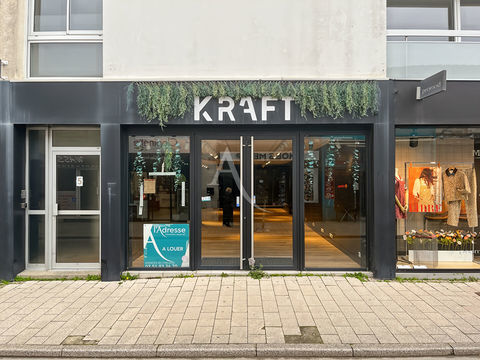 Local commercial Challans 120.57 m&sup2; 1650 85300 Challans