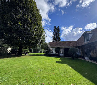  Maison � vendre 15 + pi�ces 335 m�