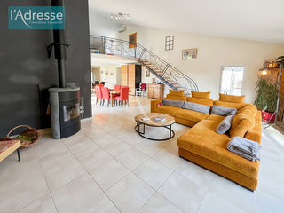  Maison � vendre 5 pi�ces 207 m�