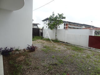  Appartement � louer 5 pi�ces 110 m�