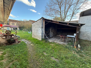  Immeuble � vendre 10 pi�ces 334 m�