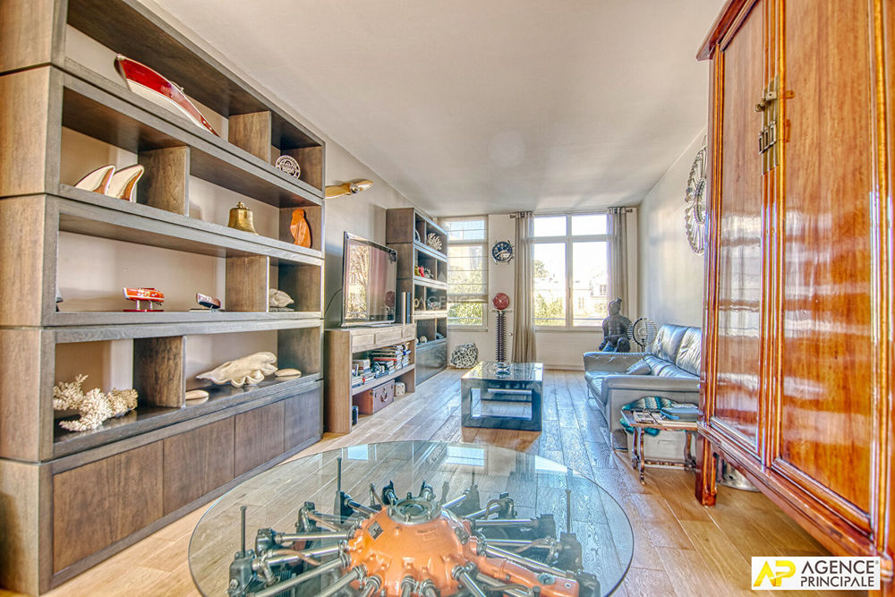 � vendre  Appartement Versailles (78000)