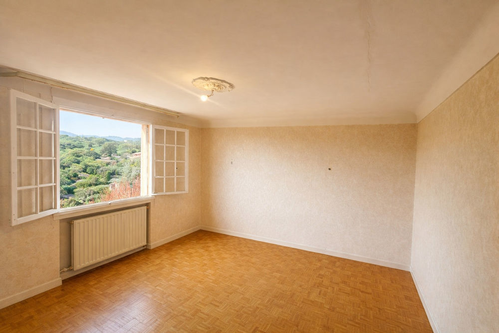 � vendre  Maison Saint-Rapha�l (83700)