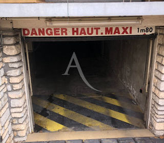  Parking / Garage � vendre 12 m�