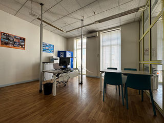  Immeuble � vendre 4 pi�ces 240 m�