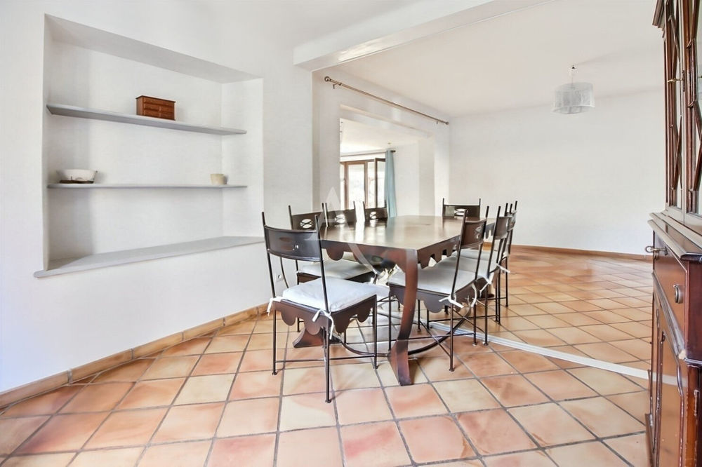 � vendre  Maison Carqueiranne (83320)