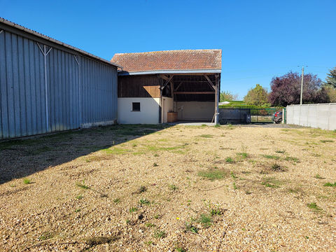 Local commercial 388 m2 950 28300 Fresnay le gilmert