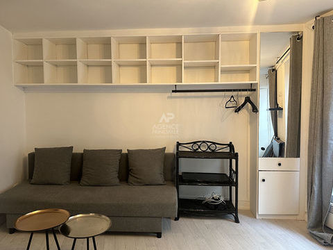   Studio meubl� Saint Germain En Laye - centre-ville Appartement - 1 pi�ce(s) - 16 m�