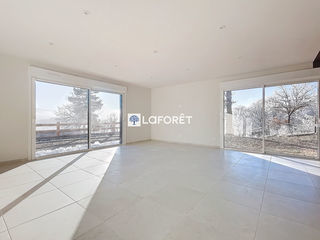  Maison 4 pi�ces 97 m� Saint leger du malzieu