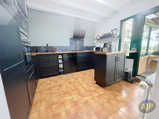  Maison � vendre 6 pi�ces 140 m�